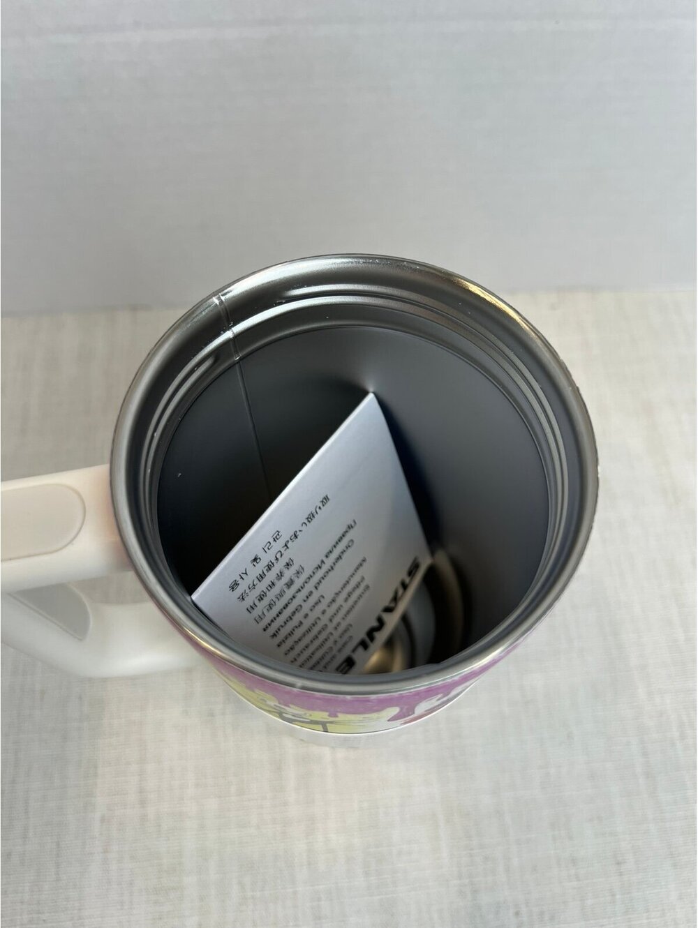 The FlowState Quencher H2.0 40 oz Tumbler Nightmare Before Christmas - Picture 5 of 5